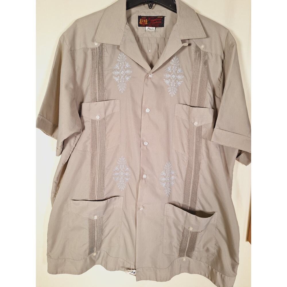 Vintage Men's Traditional Mexican Guayabera Button-Up Short-Sleeved Shirt - Picture 2 of 5